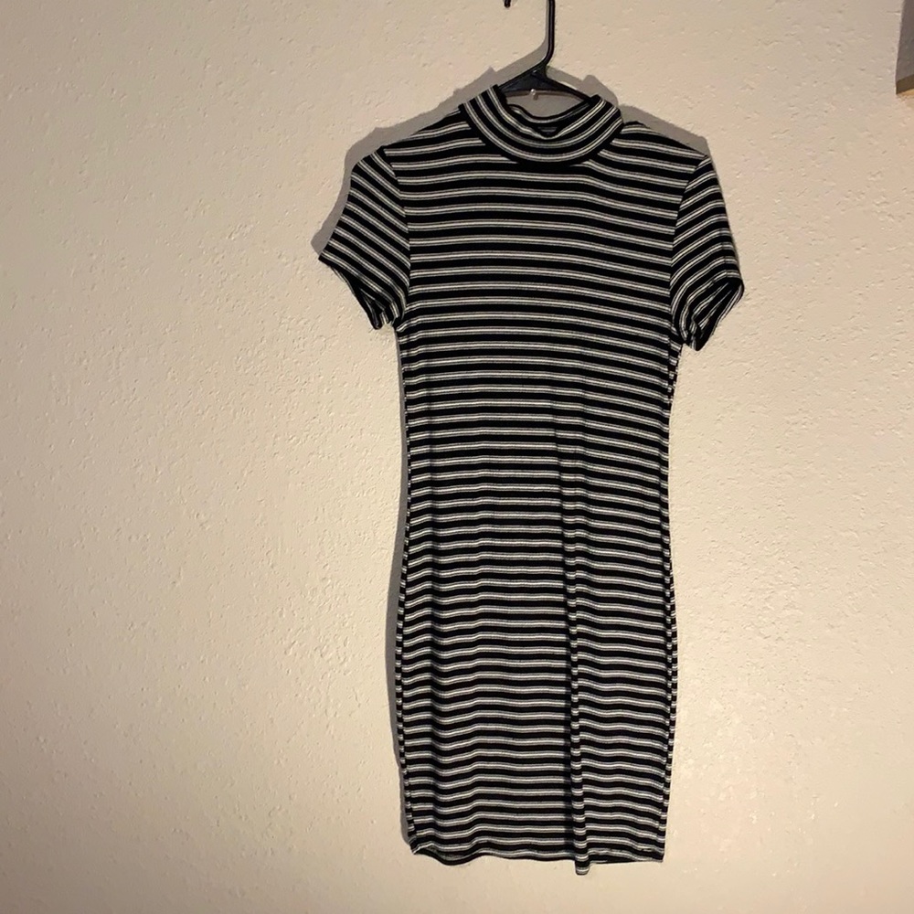Active USA body con black and white dress size medium